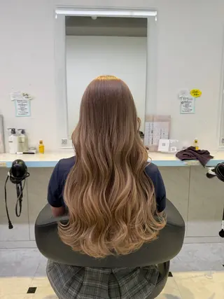 ロング カラー ブリーチカラー 🩵MIZUKIのヘアスタイル