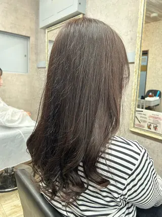 ロング 青柳 若奈のヘアスタイル