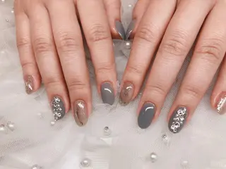 ネイル Tinaネイル 難波のネイルデザイン