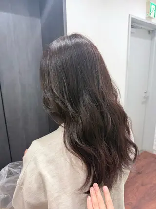 カラー 乙津 寧々のヘアスタイル