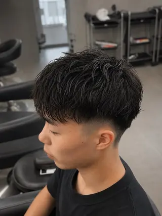 ショート パーマ ヘアアレンジ メンズ メンズフェザーパーマ 💫曲がる縮毛矯正のヘアスタイル