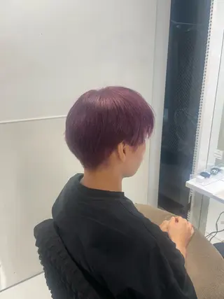 ショート カラー yuzuna ハイトーン 天神のヘアスタイル