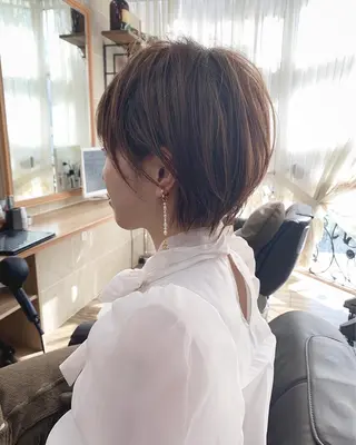 ショート カラー 平尾 拓也のヘアスタイル