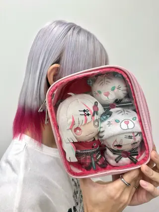 ロング カラー インナーカラー 推し ブリーチ 髪質改善のヘアスタイル