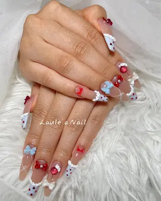ネイル 🌈 Laule'aのネイルデザイン