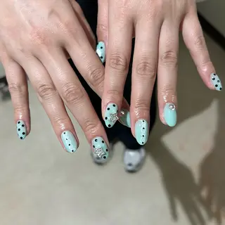 ネイル パラあり！フィルイン 美フォルムのネイルデザイン