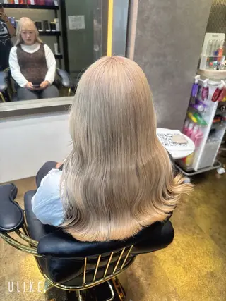 ミディアム Yurina ブリーチ特化のヘアスタイル