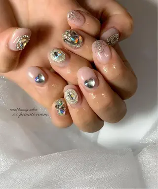 ネイル LAVISH 大和店 🤱子連れ大歓迎のネイルデザイン