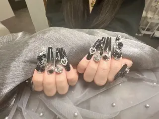 ネイル ENsalon AKIRAのネイルデザイン