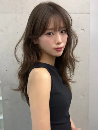 セミロング miha HARVEYのヘアスタイル