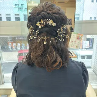 ミディアム ヘアアレンジ ブリーチ透明感カラー /レイヤー👗しずかのヘアスタイル