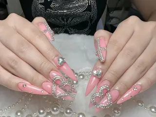 ネイル ユリ🎀長さだし/ パラジェル/持ち込みのネイルデザイン