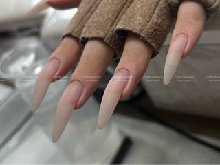 ミディアム YUME Nail Beautyのネイルデザイン