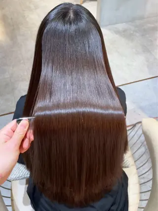 ロング 🦋美髪矯正、髪質 改善のプロ🦋アオイのヘアスタイル
