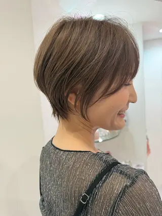ショート カラー 🌟TOSHI/透明 感カラー/ショートのヘアスタイル