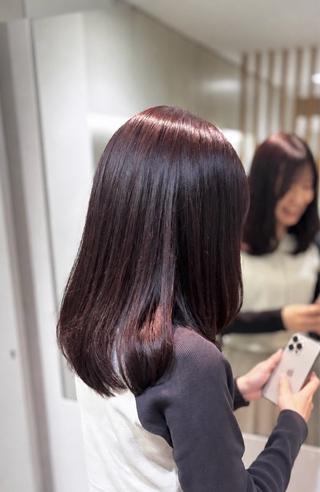 ロング カラー 白土 さくらのヘアスタイル