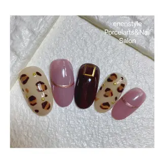 ミディアム ネイル 🐾enen style 🐾のネイルデザイン