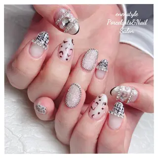 ミディアム ネイル 🐾enen style 🐾のネイルデザイン