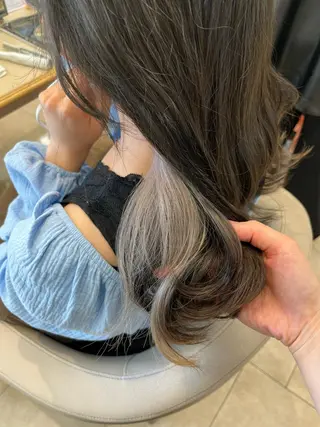 ロング カラー 暖色/ブリーチカラー 🎀 M i k uのヘアスタイル