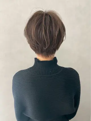 ショート HAKU 津久野のヘアスタイル
