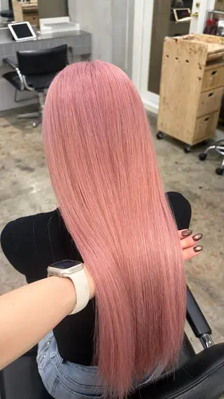 ロング るかハイトーンピンク カラー/プルエクステのヘアスタイル