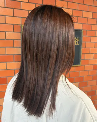 ミディアム カラー パーマ ウチカド エリナのヘアスタイル