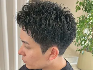 ショート センターパート 韓国ヘア・綾也のヘアスタイル