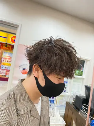 ショート カラー メンズ 原田 涼矢のヘアスタイル