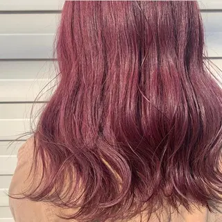 セミロング カラー 眞名子 瑞紀のヘアスタイル