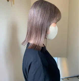 セミロング カラー 本間 結衣のヘアスタイル