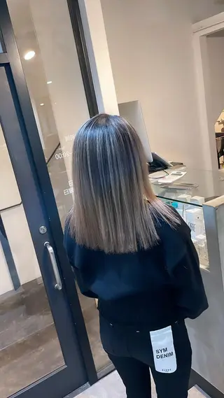ミディアム カラー 難波ブリーチカラー 伊藤洋輝のヘアスタイル