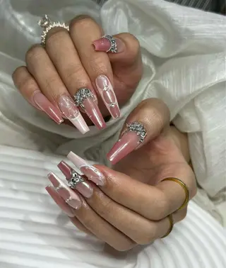 ネイル akina nailsのネイルデザイン