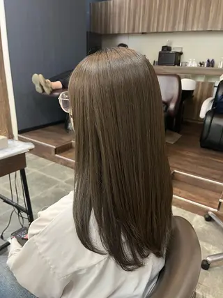 セミロング 鈴木 絢奈のヘアスタイル