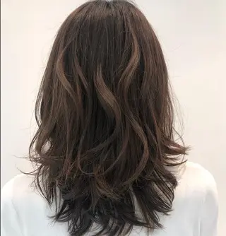 ロング 磯山 直貴のヘアスタイル