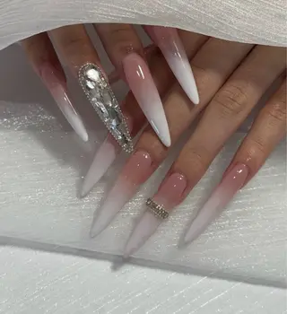 ネイル NiJi Nailsのネイルデザイン