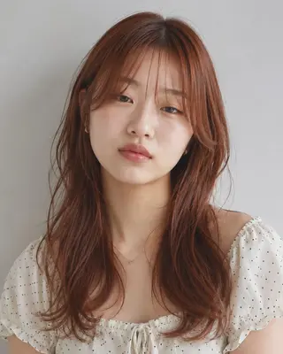 ロング カラーモデル募集☆ 小園彩夏のヘアスタイル
