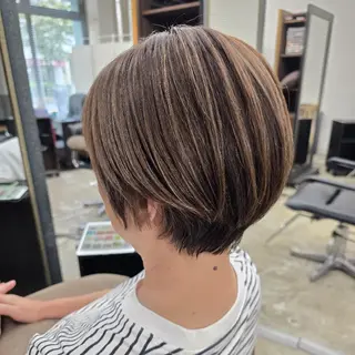 ショート カラー ハヤシ マユ ✂ 府中美容室のヘアスタイル