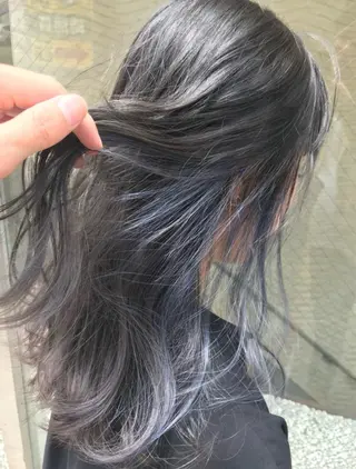 セミロング 水原　悠吾 ELISS　ブリーチのヘアスタイル