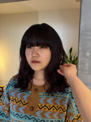 ミディアム KAREN(ému) 伏見/カットモデルのヘアスタイル