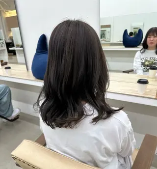 セミロング 🫧透明感カラー🫧 大橋美優のヘアスタイル