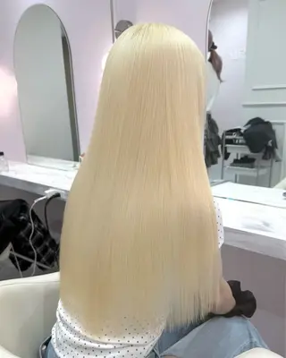 ロング カラー ハイトーンカラー💞 くるみ🎀のヘアスタイル