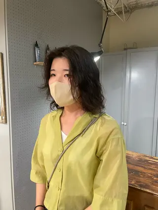 ミディアム パーマ 🤩噂のMr.髪ポジ ティブ®️yu🤩のヘアスタイル