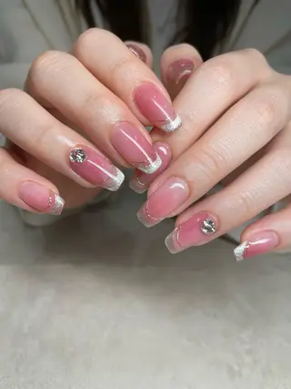 ネイル with hues AYAのネイルデザイン