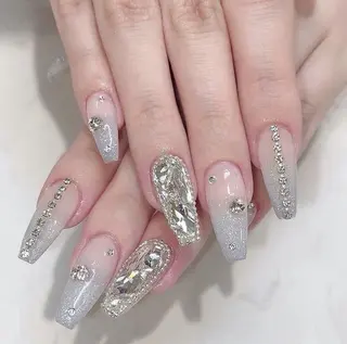 ネイル Yuna NAILSのネイルデザイン