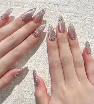 ネイル D-BEAUTY Nailsalonのネイルデザイン