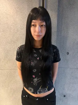 ロング カラー 髙橋 紗奈のヘアスタイル