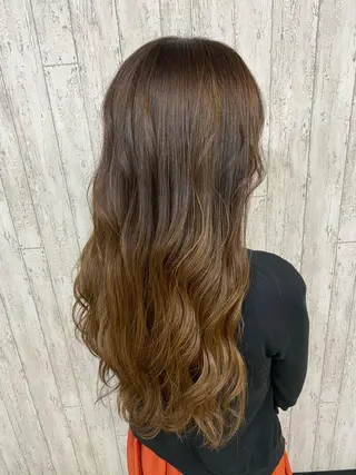 ロング カラー 勝河 怜楊のヘアスタイル