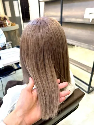 カラー TOMOKA ブリーチカラー🌟のヘアスタイル