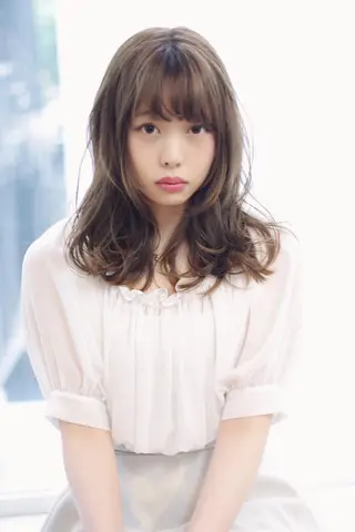 ミディアム セミロング カラー 松田 光雄のヘアスタイル
