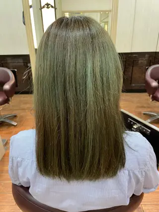 ミディアム 河野 優希のヘアスタイル